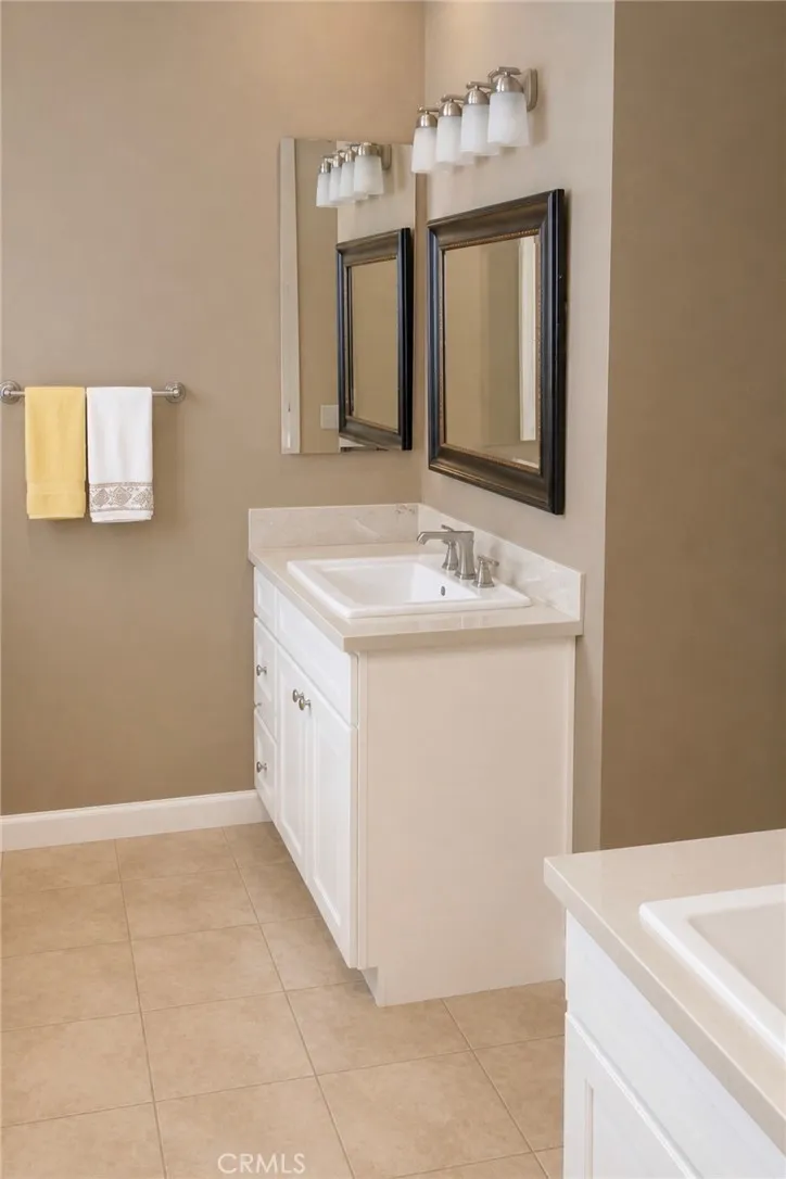 2356 Crystal Pointe Chino Hills, CA 91709