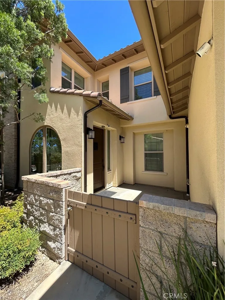 2356 Crystal Pointe Chino Hills, CA 91709