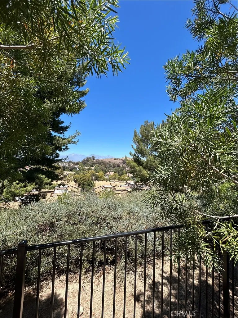 2356 Crystal Pointe Chino Hills, CA 91709