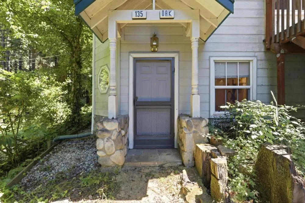 135 Oak Street Brookdale, CA 95007