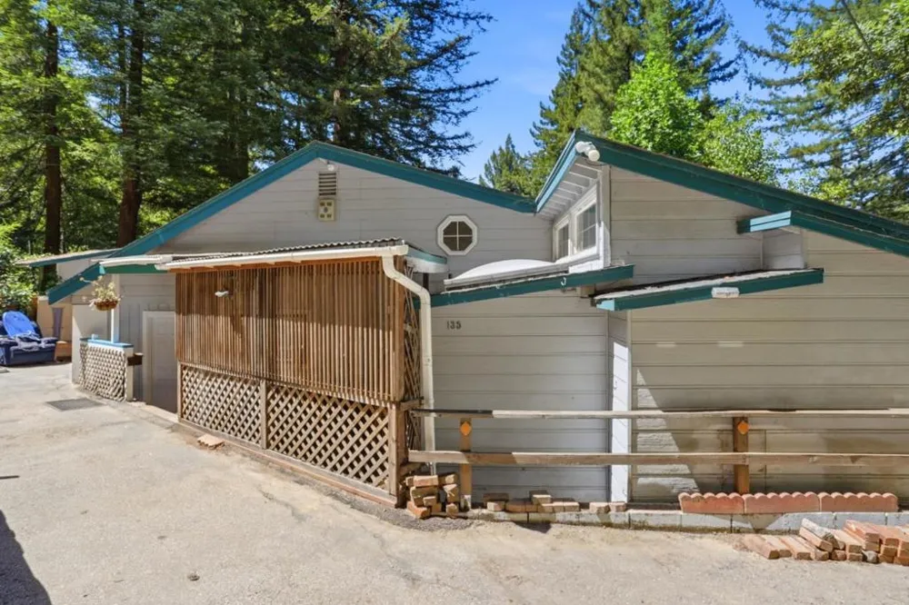135 Oak Street Brookdale, CA 95007