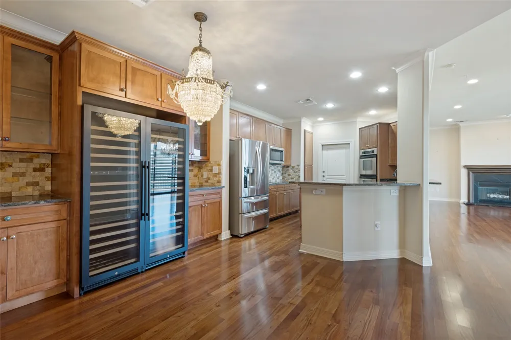 330 Las Colinas Boulevard E #1614 Irving, TX 75039