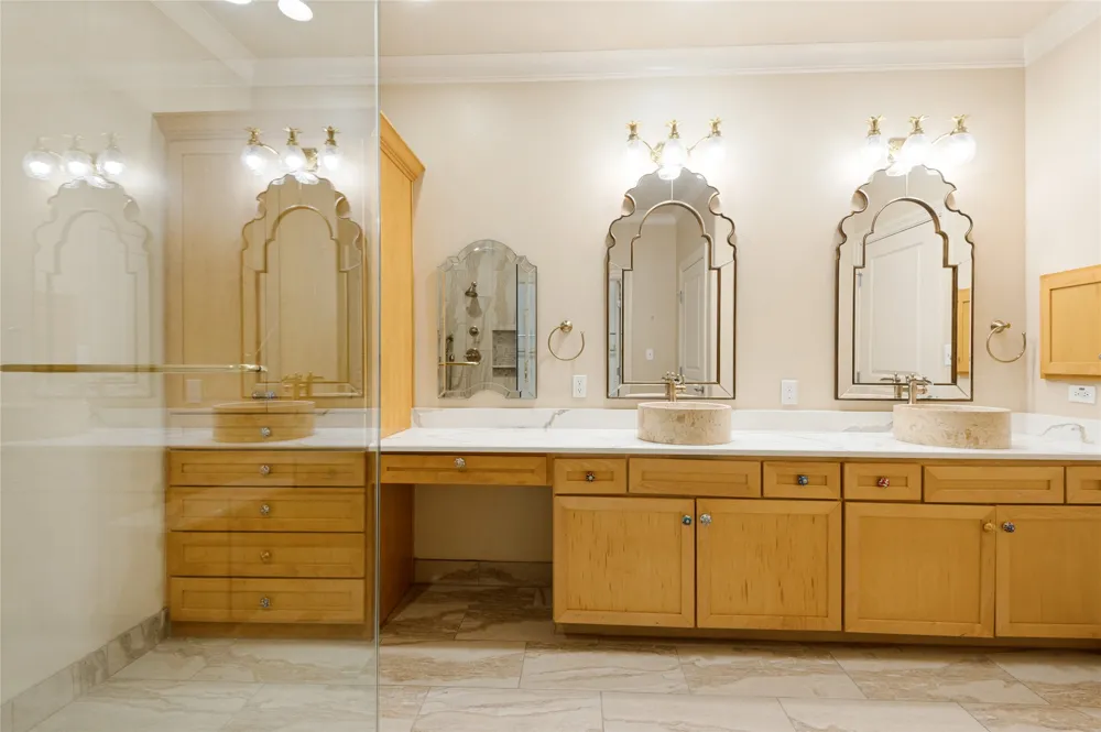 330 Las Colinas Boulevard E #1614 Irving, TX 75039