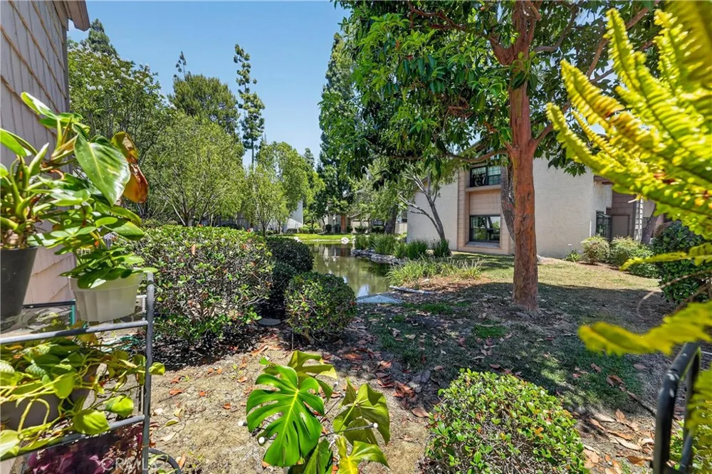 26701 Quail Creek #100 Laguna Hills, CA 92656