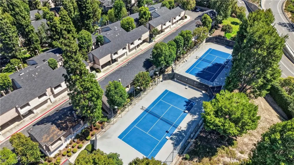 26701 Quail Creek #100 Laguna Hills, CA 92656