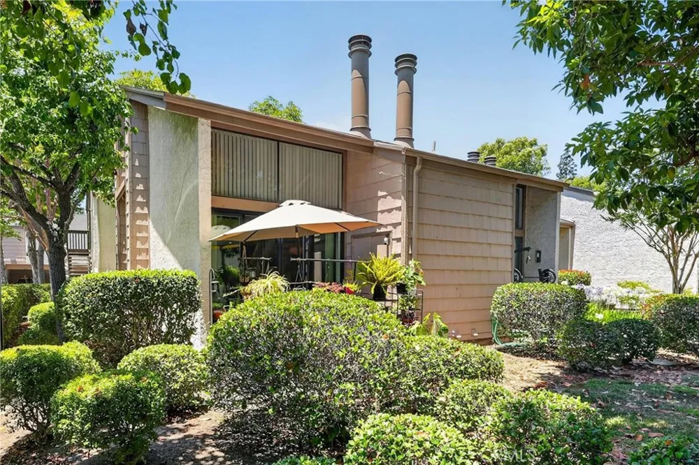 26701 Quail Creek #100 Laguna Hills, CA 92656