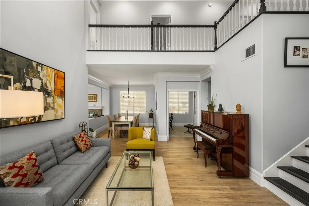 2564 NEWMAN AVENUE Tustin, CA 92782