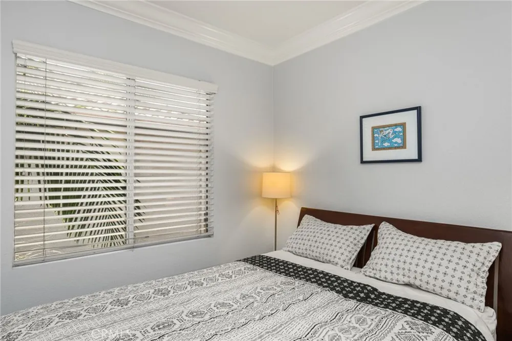 2564 NEWMAN AVENUE Tustin, CA 92782