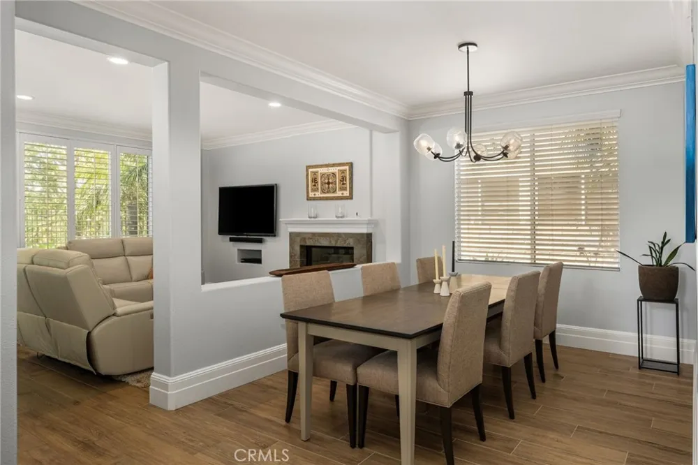 2564 NEWMAN AVENUE Tustin, CA 92782