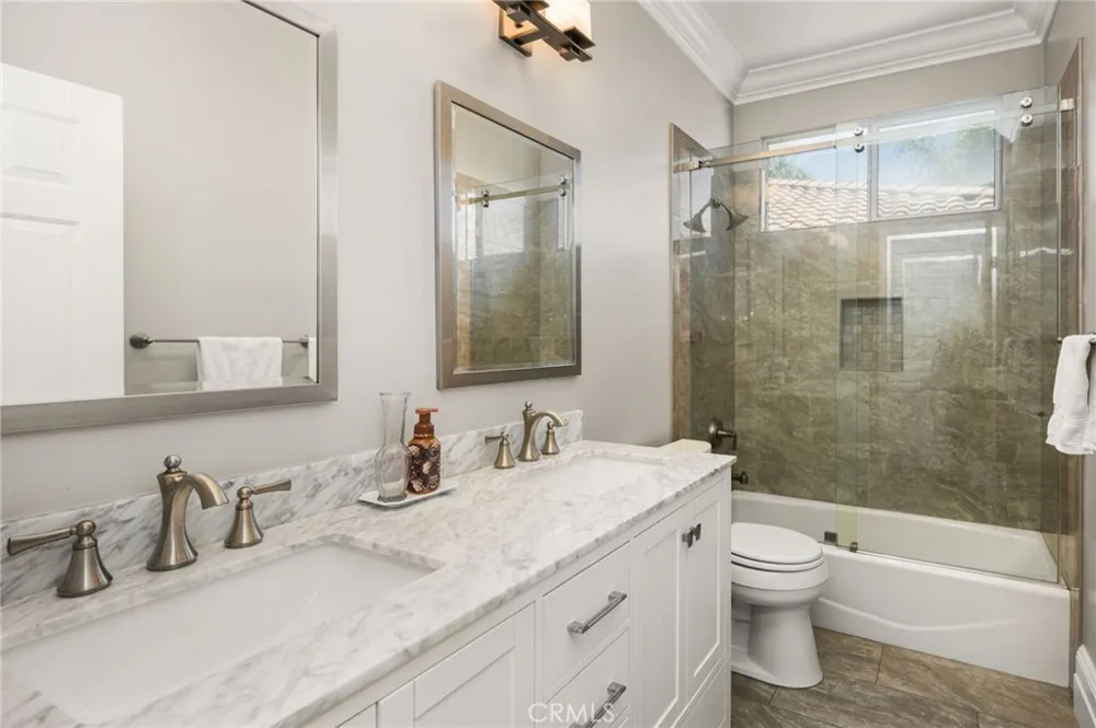2564 NEWMAN AVENUE Tustin, CA 92782
