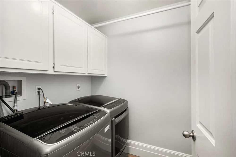 2564 NEWMAN AVENUE Tustin, CA 92782