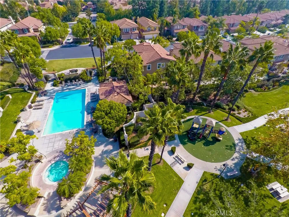 2564 NEWMAN AVENUE Tustin, CA 92782