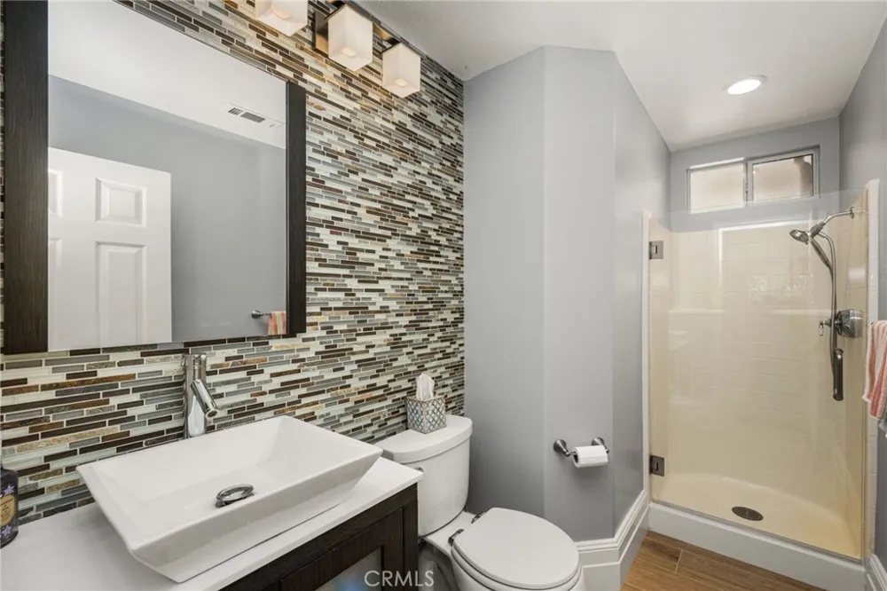 2564 NEWMAN AVENUE Tustin, CA 92782