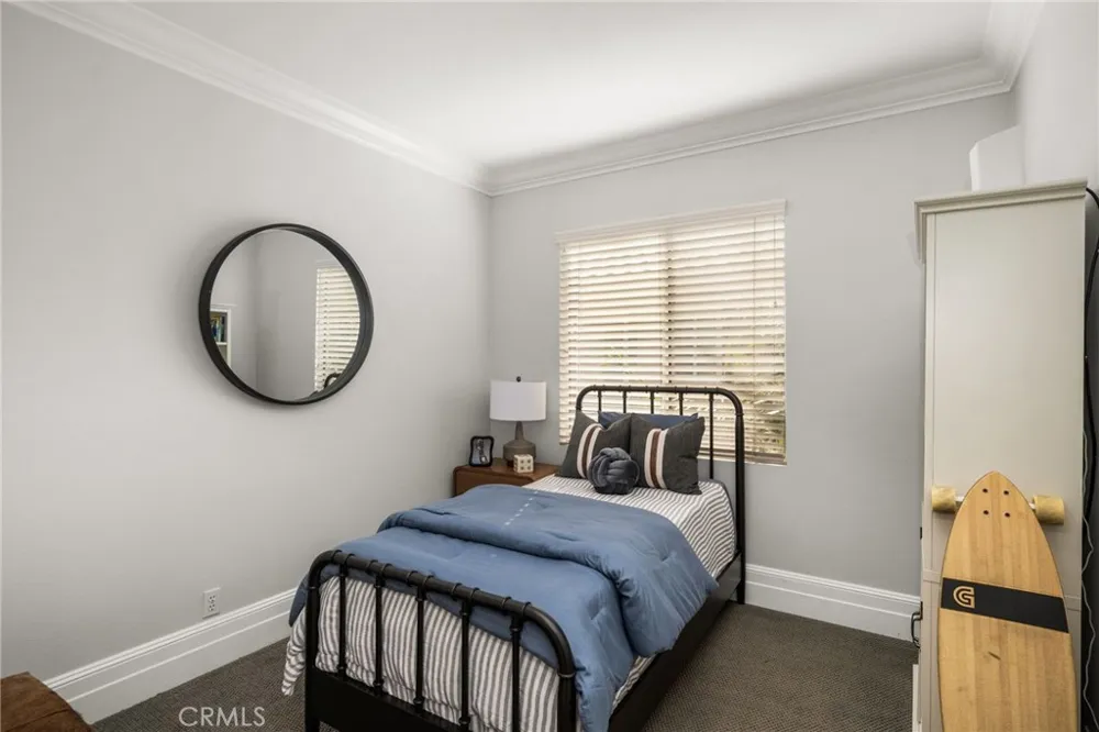 2564 NEWMAN AVENUE Tustin, CA 92782