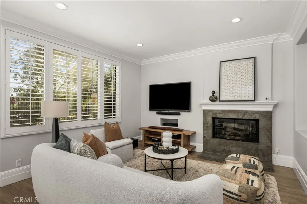 2564 NEWMAN AVENUE Tustin, CA 92782