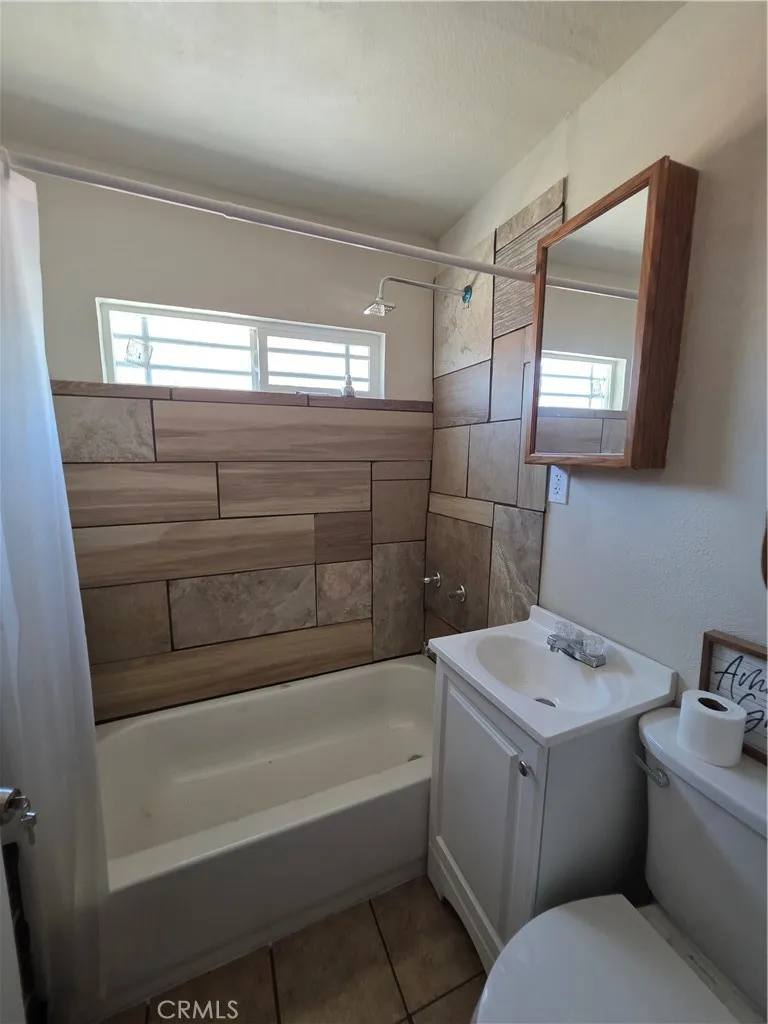 82414 3rd Trona, CA 93562