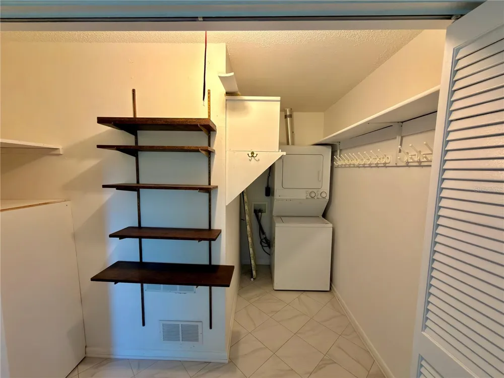4747 AZALEA DRIVE #231 New Port Richey, FL 34652