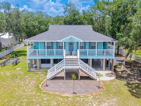 8213 RIVERVIEW ROAD