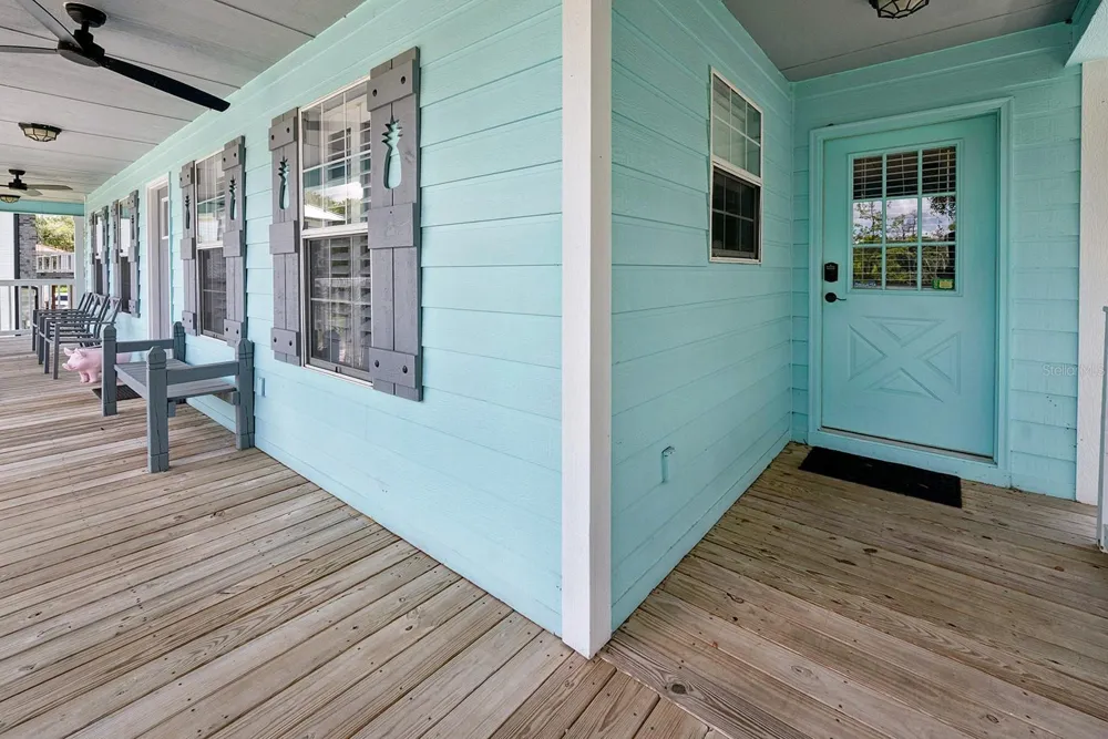8213 RIVERVIEW ROAD Fanning Springs, FL 32693