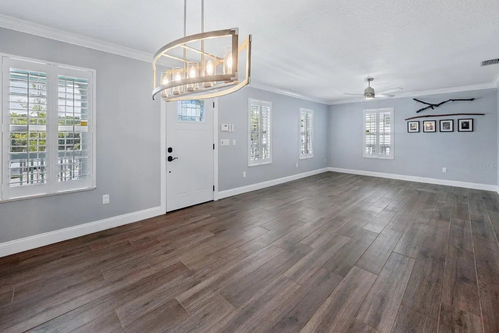 8213 RIVERVIEW ROAD Fanning Springs, FL 32693