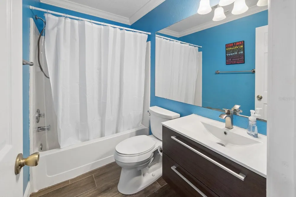 8213 RIVERVIEW ROAD Fanning Springs, FL 32693