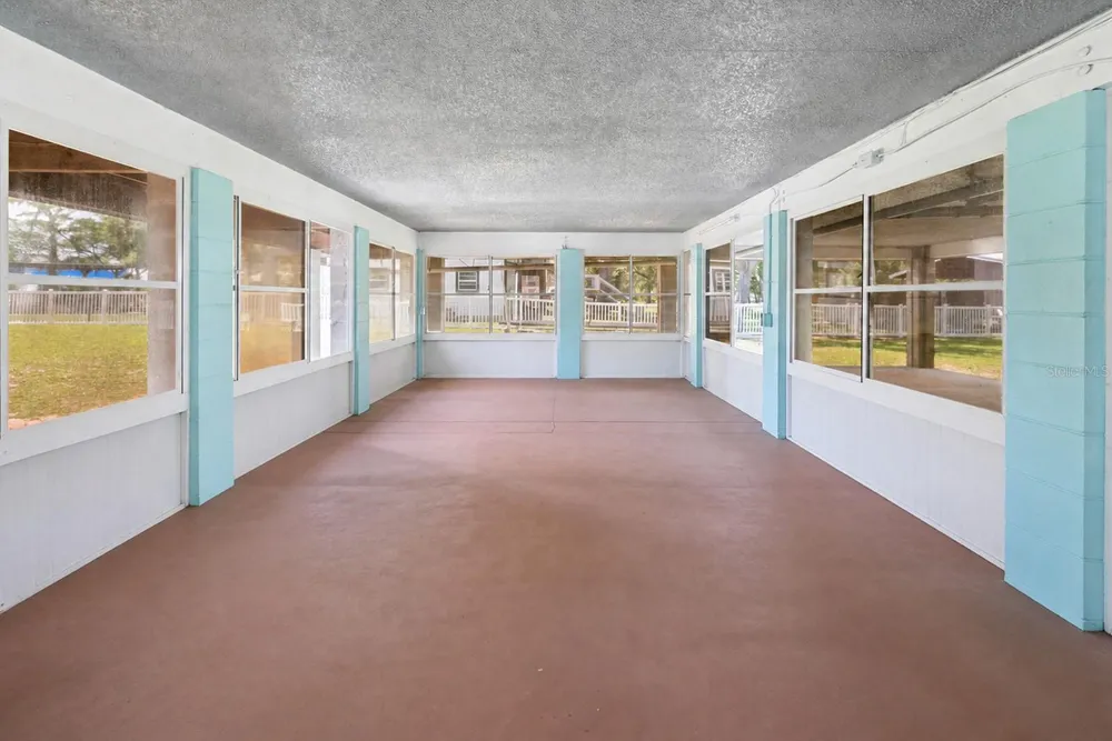 8213 RIVERVIEW ROAD Fanning Springs, FL 32693