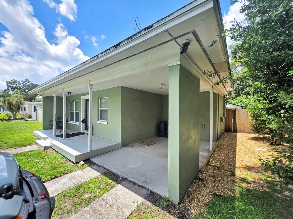 5117 LAKE HOWELL ROAD Winter Park, FL 32792