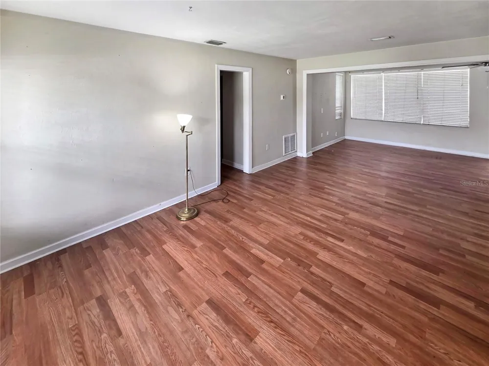 5117 LAKE HOWELL ROAD Winter Park, FL 32792