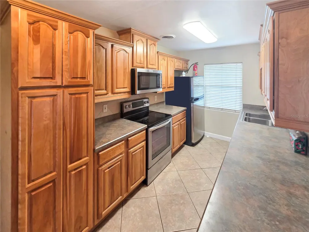 5117 LAKE HOWELL ROAD Winter Park, FL 32792