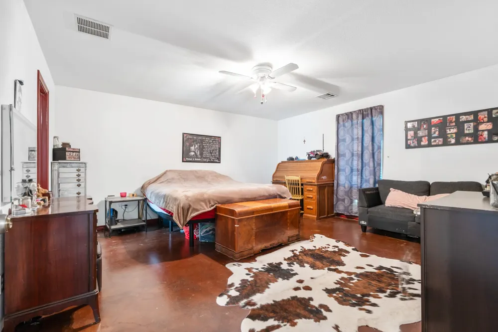 6338 Fm 933 Blum, TX 76627