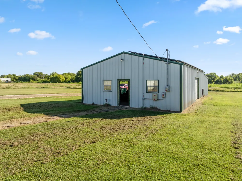 6338 Fm 933 Blum, TX 76627