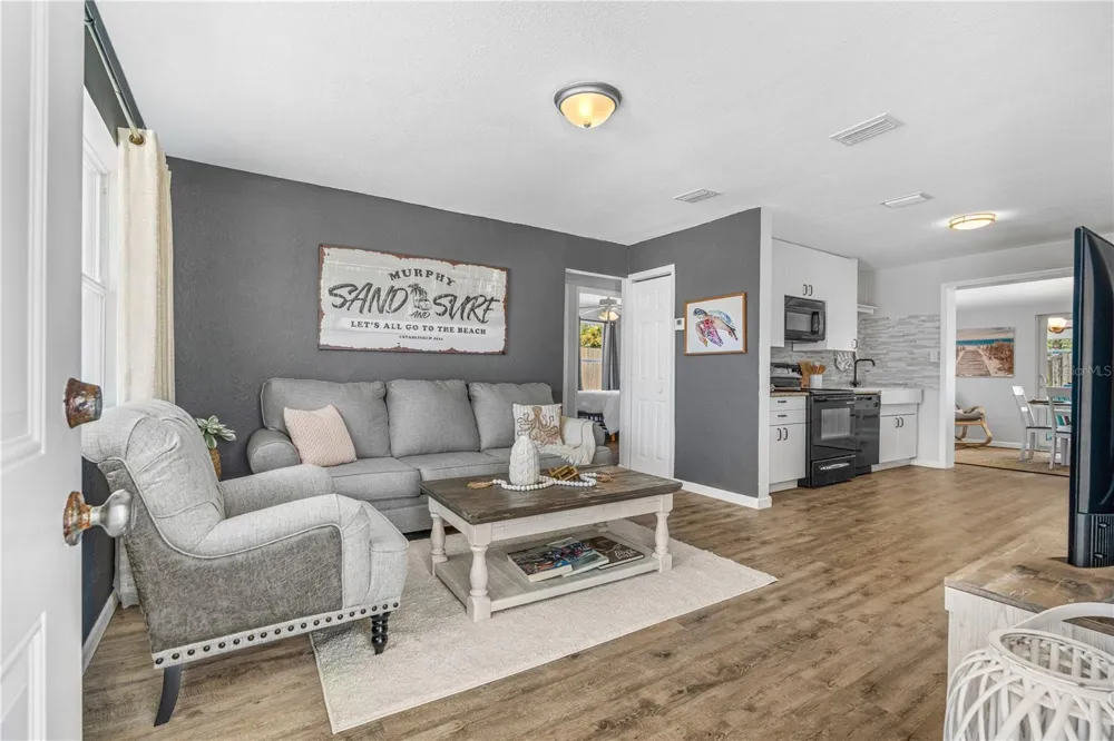 28 BEECHWOOD DRIVE Ormond Beach, FL 32176