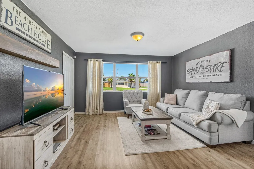 28 BEECHWOOD DRIVE Ormond Beach, FL 32176