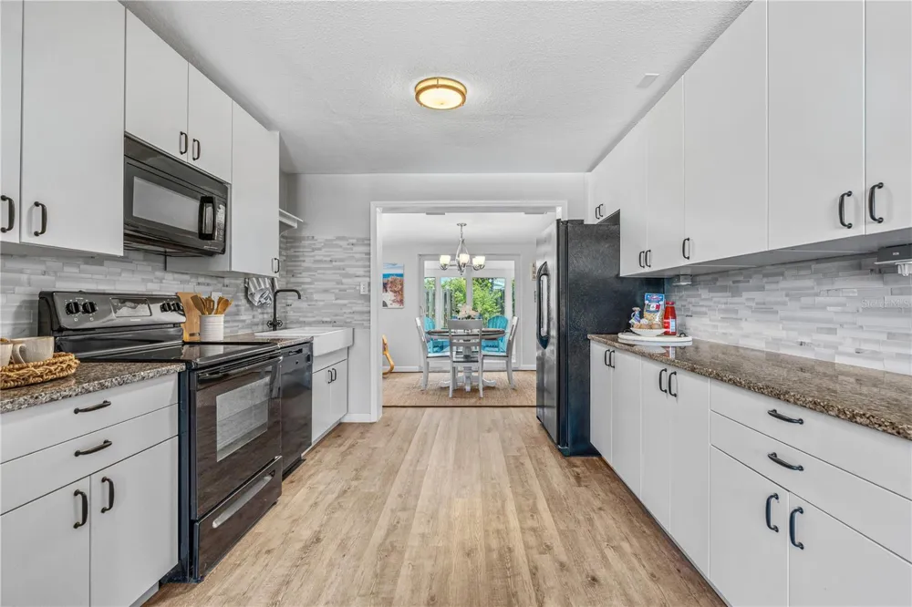 28 BEECHWOOD DRIVE Ormond Beach, FL 32176