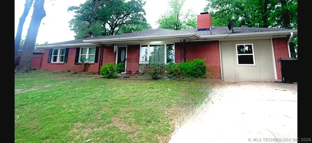 2087 E McGill Circle Eufaula, OK 74432