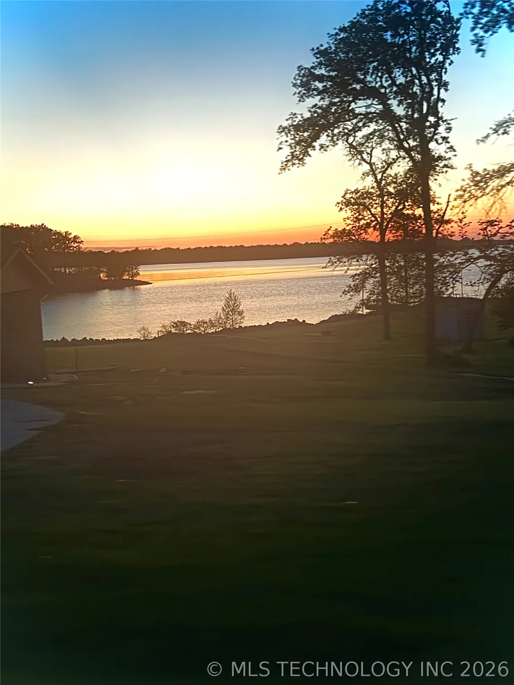 2087 E McGill Circle Eufaula, OK 74432