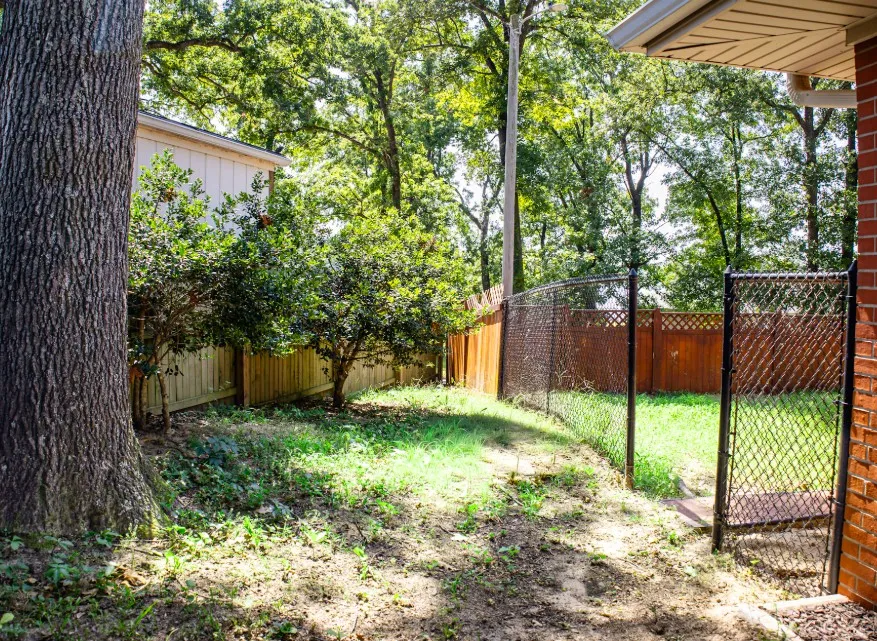 2087 E McGill Circle Eufaula, OK 74432