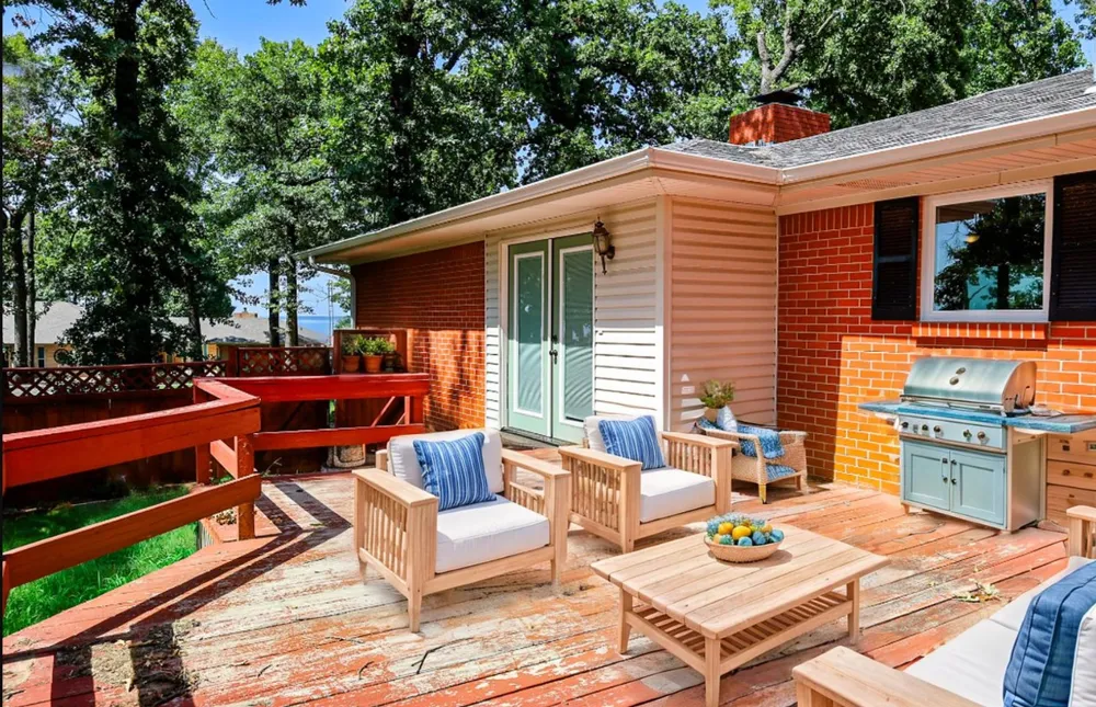 2087 E McGill Circle Eufaula, OK 74432
