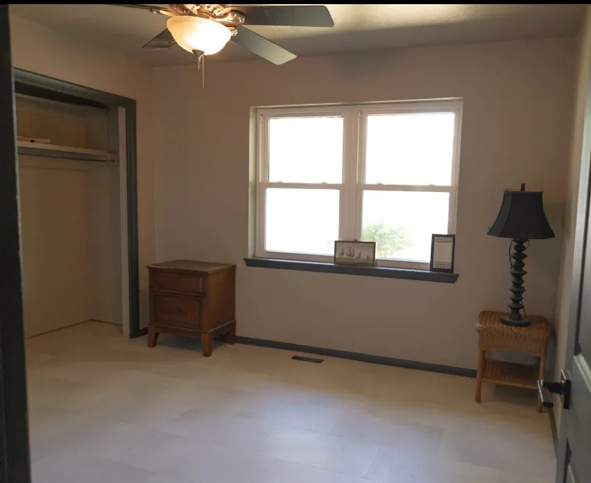 2087 E McGill Circle Eufaula, OK 74432