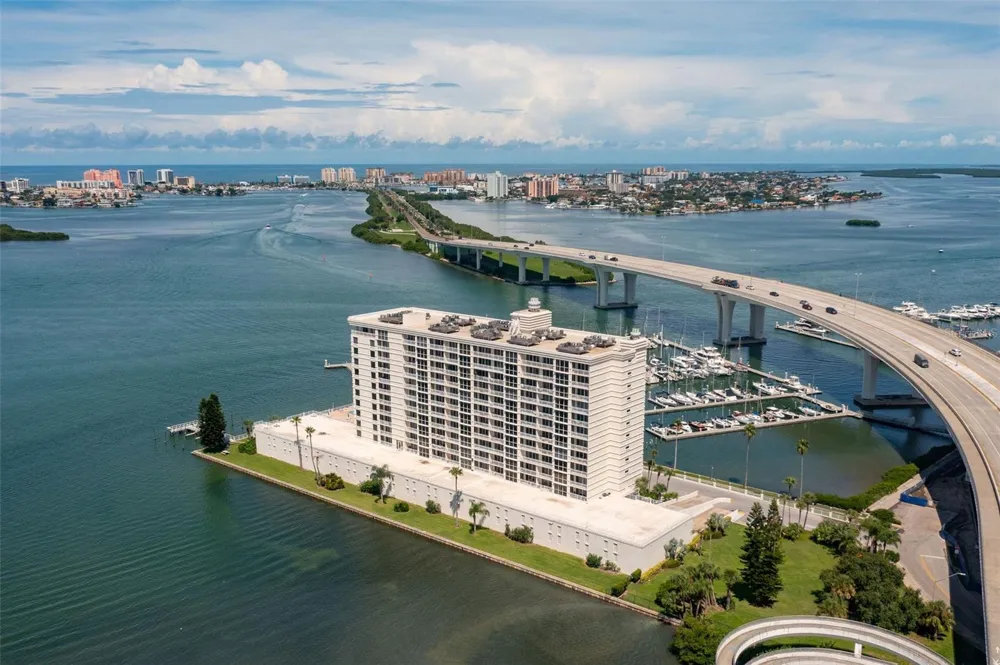 100 PIERCE STREET #307 Clearwater, FL 33756