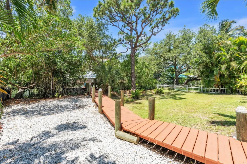 1508 BOWLEES COVE Bradenton, FL 34207