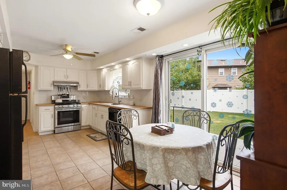 10 GEORGE AVENUE Monroe Township, NJ 08831