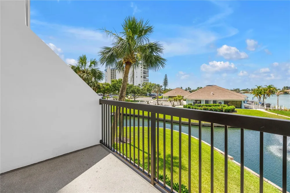 9425 BLIND PASS ROAD #207 St Pete Beach, FL 33706