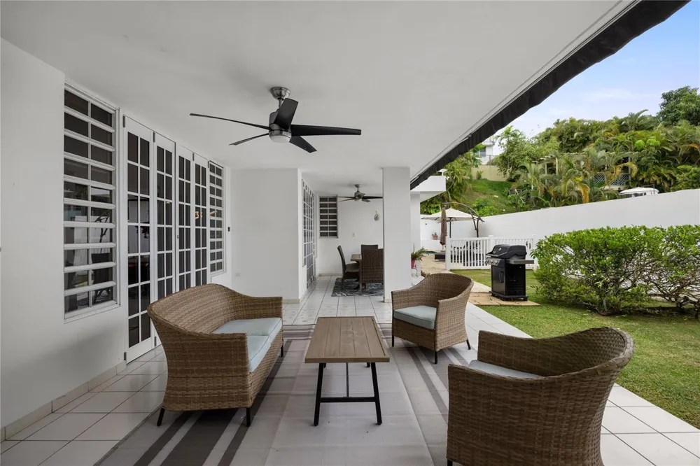 B-31 Poppy Street PARQUE FORESTAL San Juan, PR 00926