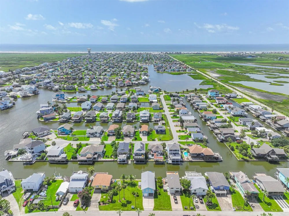 16611 Flamingo Way Jamaica Beach, TX 77554