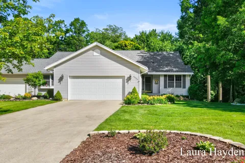 6880 Beechwood Drive