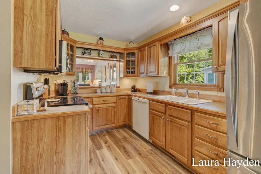 6880 Beechwood Drive Saranac, MI 48881