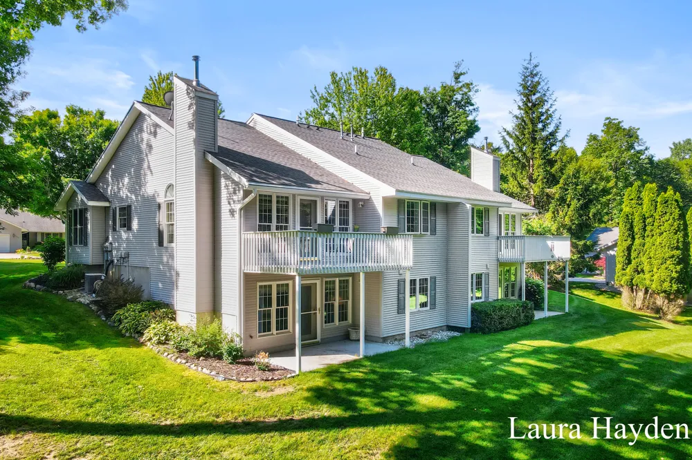 6880 Beechwood Drive Saranac, MI 48881