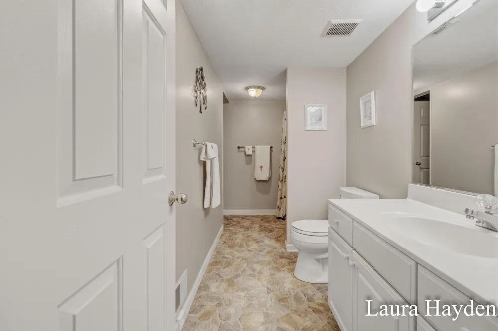 6880 Beechwood Drive Saranac, MI 48881