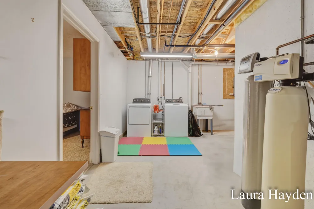 6880 Beechwood Drive Saranac, MI 48881